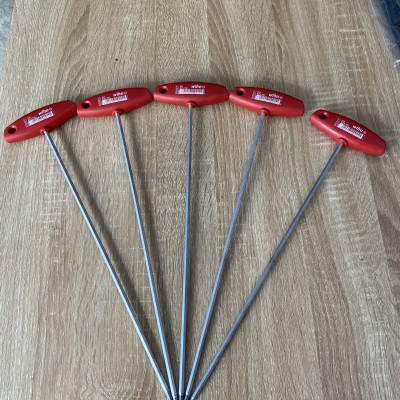 Tay vặn lục giác chữ T Wiha 00915