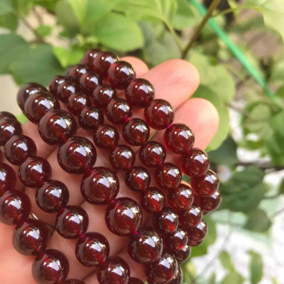 VÒNG ĐÁ GRANET ĐỎ TỰ NHIÊN NỮ mệnh HOẢ Mệnh THỔ 8ly ĐEO MÀU ĐỎ VÒNG SÁNG BÓNG ĐẸP TAY