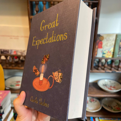 Sách - Great Expectations by Charles Dickens | Classics Bildungsroman / Ngoại văn Nhập khẩu Bìa cứng