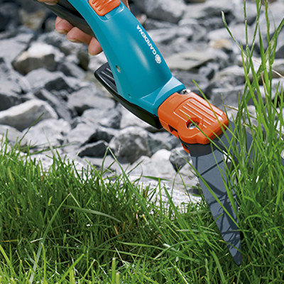 Kéo tỉa cỏ cầm tay xoay lưỡi 360 độ Gardena 8734-20