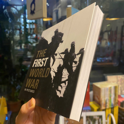 Sách - The First World War (In Pictures) - Ammonite Press | Photography / History Nonfiction