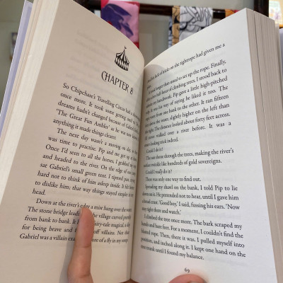 Sách - The Girl Who Walked On Air by Emma Carroll | Children English Novel / Ngoại văn Nhập khẩu