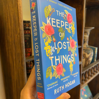 Sách - The Keeper of Lost Things by Ruth Hogan | Winner - Bestseller Romance English Book