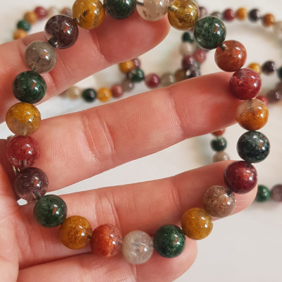 Vòng tay phong thuỷ may mắn đá Thạch anh Ưu linh đa sắc Size hạt 8mm đá Ưu linh đẹp sang trọng của đá thạch anh tự nhiên đa sắc giúp xua tan mệt mỏi, đem đến năng lượng tích cực may mắn tài lộc cho gia chủ ,tăng sự quyến rũ sang trọng cho phái đẹp ạ