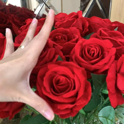 Set 20 cành hoa hồng nhung giả - dài 60cm - Hàng loại 1 - Cây giả, hoa lụa Decor trang trí nhà cửa