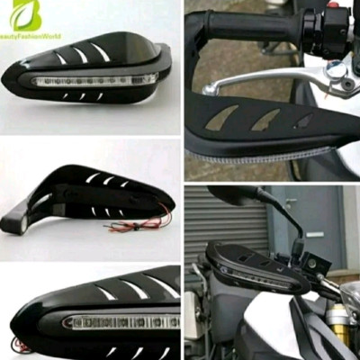 BỘ 2 GÙ CHỐNG ĐỔ BẢO VỆ TAY LÁI XE MÁY CÓ ĐÈN LED TRANG TRÍ CỰC ĐẸP GIAO MÀU NGẪU NHIÊN 