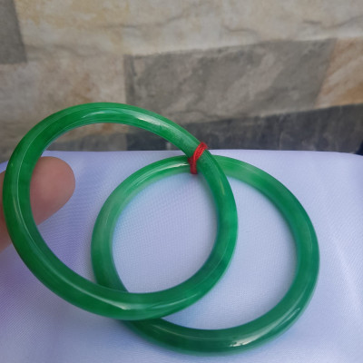 Cặp Vòng tròn 51mm x 6mm Màu xanh ngọc đậm bóng đẹp ạ Nữ mệnh Mộc Hỏa Thủy 50kg - 56kg ạ