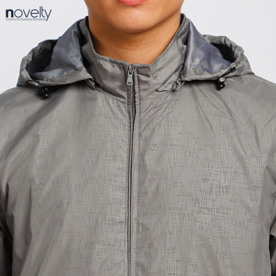 Áo jacket nam in chìm nón rời Novelty xám nhạt 2203192