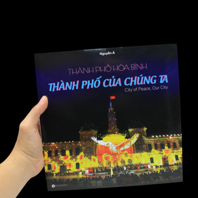Sách - Thành Phố Hòa Bình - Thành Phố Của Chúng Ta