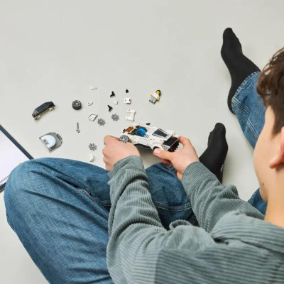 Đồ Chơi Lắp Ráp Siêu Xe Thể Thao Bugatti Centodieci - Lego Speed Champions 77240 (291 Mảnh Ghép)