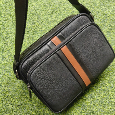 Túi Đeo Chéo Nam Da Bò Thật BHM6179 – Gọn Nhẹ, Bền Bỉ, Đậm Chất Nam Tính