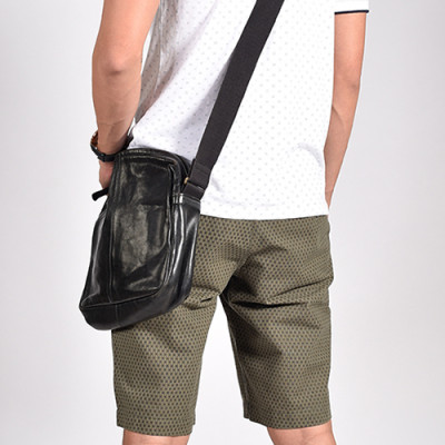 Quần Short Khaki Nam Hoa Văn Sọc Novelty NSKMHSNCTR1811830