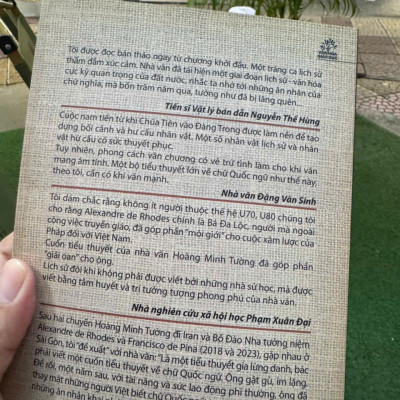 CHỮ VÀ NGƯỜI, 400 NĂM – Hoàng Minh Tường – Thái Hà Books