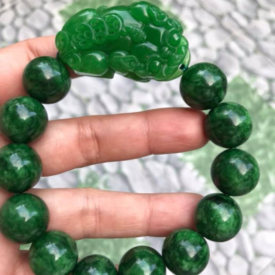 VÒNG TAY PHONG THỦY ĐÁ CẨM THẠCH TỲ HƯU HÚT TÀI LỘC MAY MẮN VÒNG NAM MỆNH THỦY , MỆNH MỘC ĐEO Ạ NAM TAY TO 75KG - 90KG ĐEO