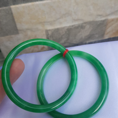 Cặp Vòng tròn 51mm x 6mm Màu xanh ngọc đậm bóng đẹp ạ Nữ mệnh Mộc Hỏa Thủy 50kg - 56kg ạ