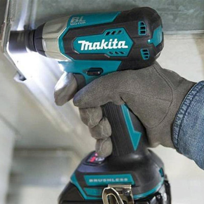 MÁY SIẾT BULONG DÙNG PIN (18V)  MAKITA DTW180RFE (2 PIN LION 18V/3.0AH.01 ĐẾ SẠC PIN) - HÀNG CHÍNH HÃNG