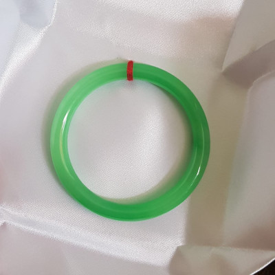 Vòng cẩm thạch Mới Lý 51mm x 7mm Vòng màu xanh tươi đều bóng đẹp nữ mệnh Mộc mệnh Hỏa mệnh Thủy ạ Nữ 50kg - 54kg đeo đẹp