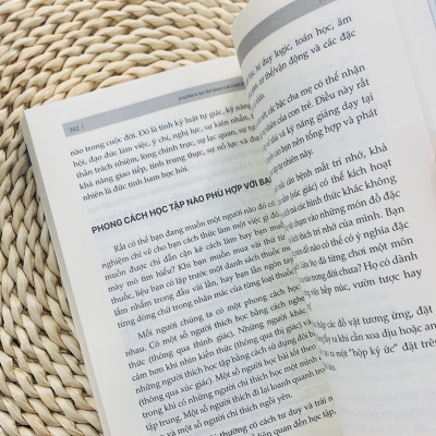 Sách Trí Nhớ Minh Mẫn, Tư Duy Sắc Sảo: Các Chiến Lược Chống Lão Hóa Cho Bộ Não Của Bạn