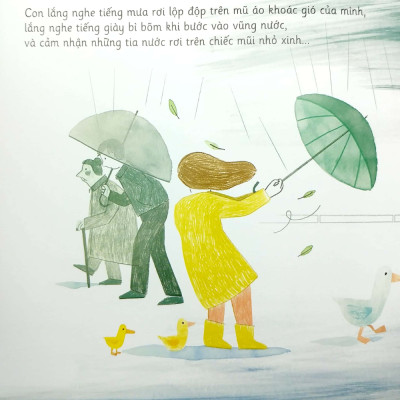 Tay Con Trong Tay Mẹ