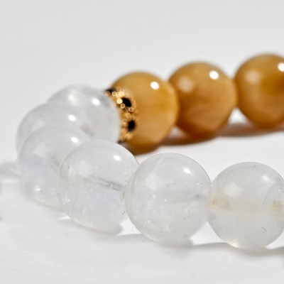 Vòng Mắt Hổ Vàng Tâm Phối Moon Stones (8mm)