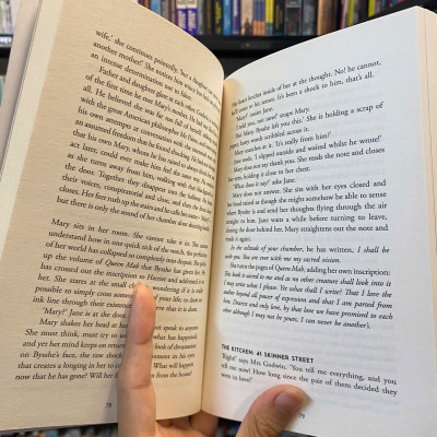 Sách - Monsters: The Passion and Loss that Created Frankenstein by Sharon Dogar - English Novel / Ngoại văn Nhập khẩu