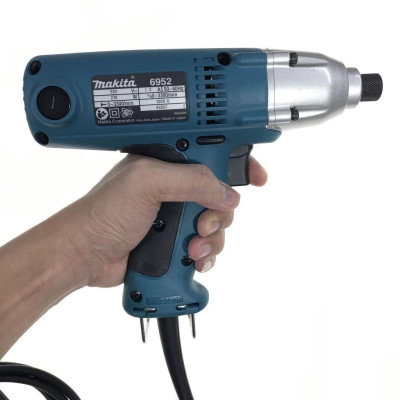 MÁY VẶN VÍT 270W MAKITA 6952- HÀNG CHÍNH HÃNG