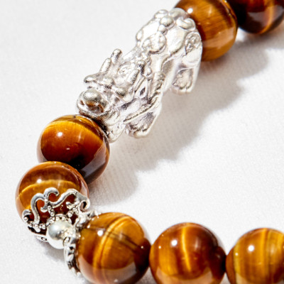 Vòng tay phong thủy đá mắt hổ phối tỳ hưu bạc Ngọc Quý Gemstones