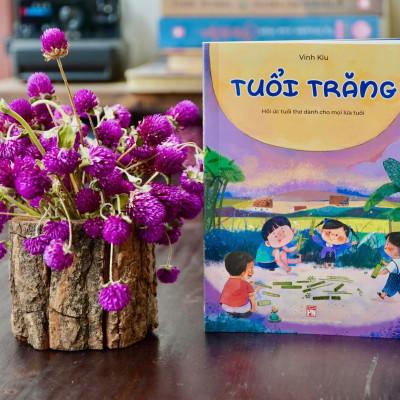 Sách - Tuổi trăng Hồi ức tuổi thơ dành cho mọi lứa tuổi - NXB Phụ nữ VN (Truyện thiếu nhi)