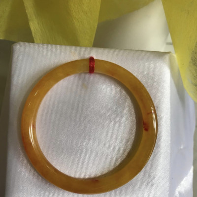 Vòng tay nữ đá Cẩm thạch Vàng tươi 49mm x cọng 6mm hợp Nữ mệnh Kim, mệnh Thổ, mệnh Thuỷ 40kg - 49kg món quà ý nghĩa dành cho các chị em nữ đeo tươi đẹp xinh màu vàng tươi may mắn cả năm ạ