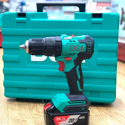 MÁY KHOAN BÚA KHÔNG CHỔI THAN DÙNG PIN 20V/4.0AHX2 (KÈM1 SẠC 2A, 2 PIN 4.0AH) DCA ADJZ2050IEM - HÀNG CHÍNH HÃNG