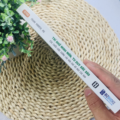 Sách Trí Nhớ Minh Mẫn, Tư Duy Sắc Sảo: Các Chiến Lược Chống Lão Hóa Cho Bộ Não Của Bạn