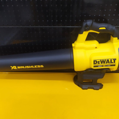 MÁY THỔI BỤI PIN CẦM TAY 18V(145 KM / H) DEWALT DCM562M1- HÀNG CHÍNH HÃNG