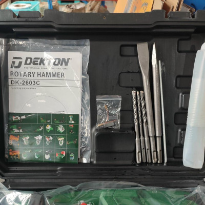 MÁY KHOAN ĐỤC BÊ TÔNG 1050W 14MM DEKTON DK-2603C - HÀNG CHÍNH HÃNG