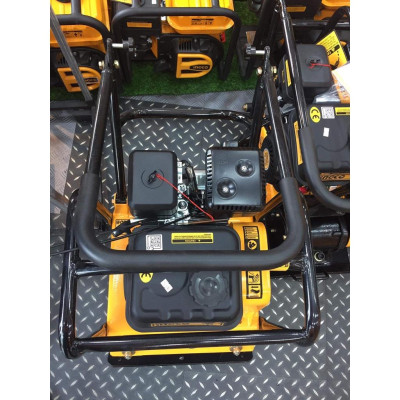 MÁY ĐẦM NÉN BÊ TÔNG DÙNG DẦU DIESEL 4.2HP INGCO GCP100-4 104KG- HÀNG CHÍNH HÃNG
