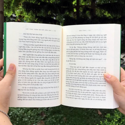 Sách - Lấy Tình Thâm Mà Đổi Đầu Bạc