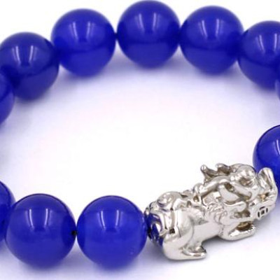 Chuỗi đeo tay thạch anh xanh dương 12 ly - cẩn Tỳ Hưu inox VTAXDTHT12 - kèm hộp nhung - hợp mệnh Mộc, mệnh Thủy