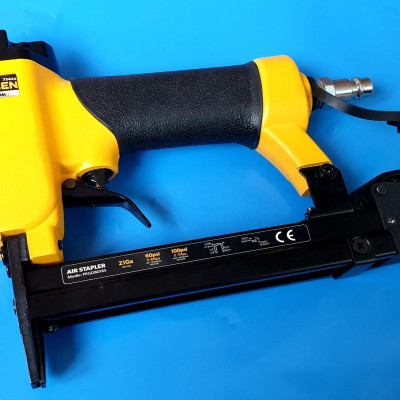 MÁY BẮN KIM HƠI ( CÔNG NGHIỆP ) 0,8kg TOLSEN 73425 - HÀNG CHÍNH HÃNG