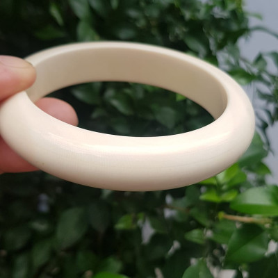 Vòng Tay Nam Bản hẹ Màu Trắng vân đẹp Ni 67mm x cao 16mm x dầy 11mm Nam tay tròn to nặng 78kg - 88kg đeo ạ