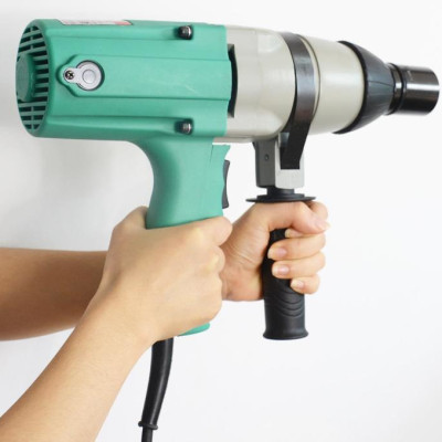 3/4inch Máy vặn bu lông 620W DCA APB22C