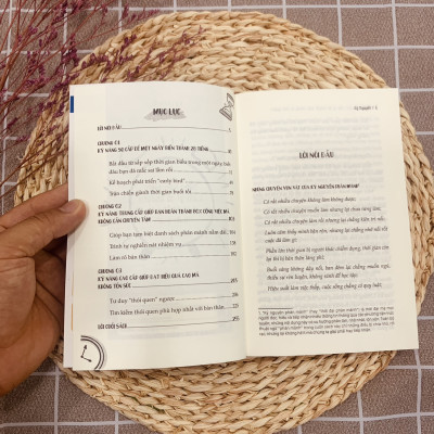 Bộ 3 Cuốn Sách Thói Quen Của Người Thành Công: Dừng bao biện! Làm gì có chuyện bạn không có thời gian, Thói quen tốt tạo ra cuộc sống chất Và 14 nguyên tắc bất biến khiến sự nghiệp thăng tiến cuộc đời thăng hoa