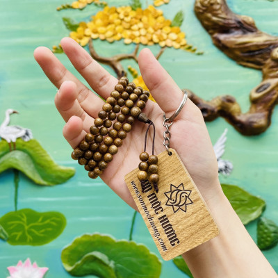 Vòng tay trầm hương tràng 108 hạt Tốc SƠN MỘC HƯƠNG tặng 1 mốc khóa SMH