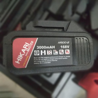 Máy Mài Cắt Góc Cầm Tay Hikari Master HR100-8 Công Suất 980W, Đường Kính Đĩa 100mm, Mài Kim Loại, Gỗ, Đá, Cắt Bàn, Công Tắc Đuôi – Hàng Chính Hãng