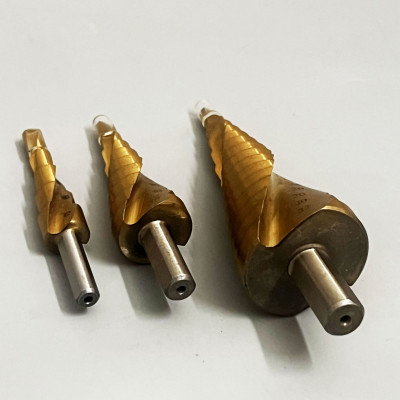 Bộ 3 mũi khoan tháp dạng rãnh xoắn 4-32mm thép chuôi tròn