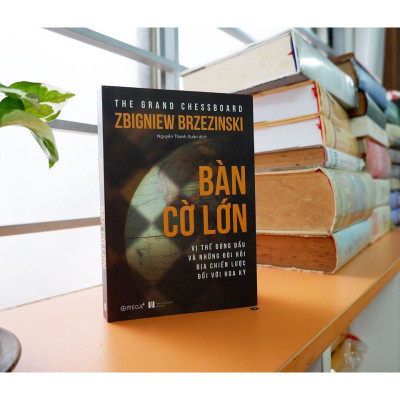 BÀN CỜ LỚN (* Sách Bản Quyền * Phân Phối Trạm Đọc Read Station )
