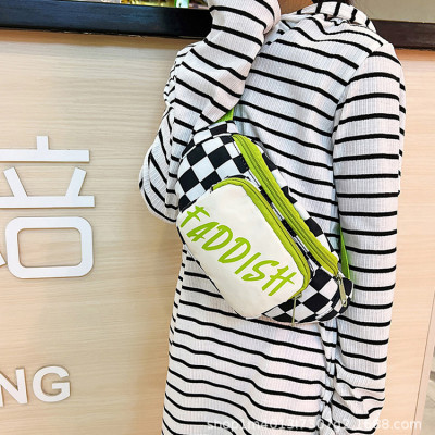 Túi đeo chéo cho bé phong cách dễ thương - BEE GEE DCTE1052