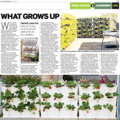 KHUNG TRỒNG RAU SẠCH ĐỨNG TẠI NHÀ CỦA CHÂU ÂU (3 khung xếp chồng lên nhau với 9 lỗ trồng và 1 khay chứa nước) dễ dàng lắp đặt và di chuyển. Không kèm hệ thống tưới nhỏ giọt