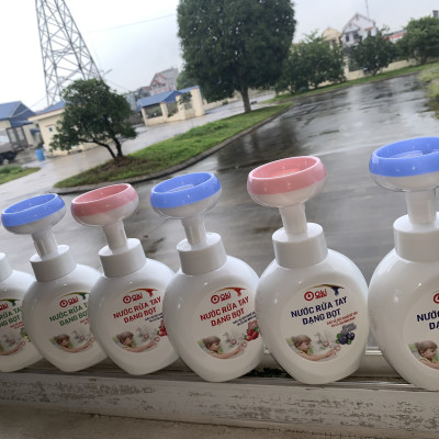 Nước Rửa Tay Tạo Bọt Cho Bé & GĐ Hình Bông Hoa, Hình Chân Gấu Dễ Thương OKi Clean Hương Dâu Tây