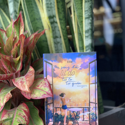 Sách - Sống Đời Tự Do, Tự Lo Tự Quản - Ellie - Books Trendy - Phuc Minh Books