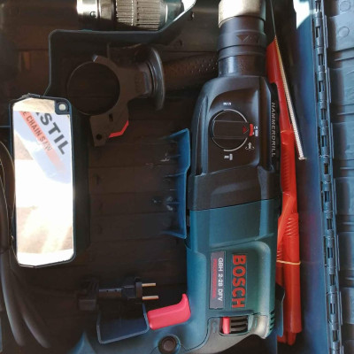 MÁY KHOAN BÚA 820W 3,2J BOSCH GBH 2-28 DFV - HÀNG CHÍNH HÃNG