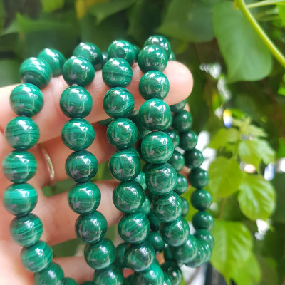 Vòng Tay Phong Thủy Đá Lông Công hay gọi là đá Malachite tự nhiên bóng đẹp Size vòng 9mm nữ mệnh Mộc mệnh Hỏa Vòng Xanh Đá Lông Công Vân tự nhiên đẹp đeo tốt sức khỏe, đẹp, may mắn trong công việc ạ